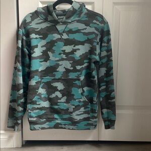 lululemon athletica Camouflage Sweater - Green and Black